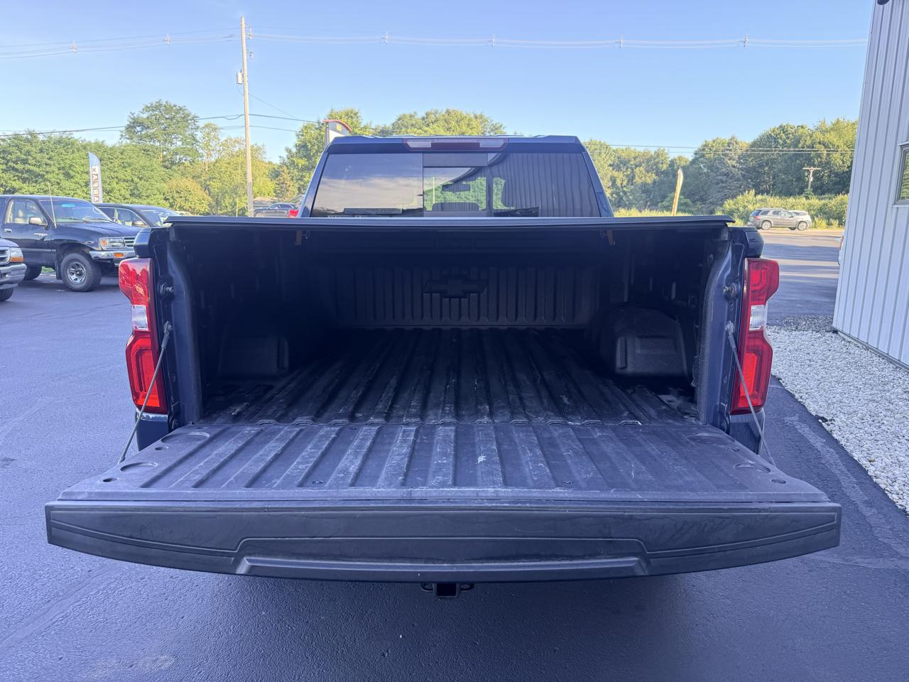 Chevrolet Silverado 1500 4WD Crew Cab 147" RST 2021