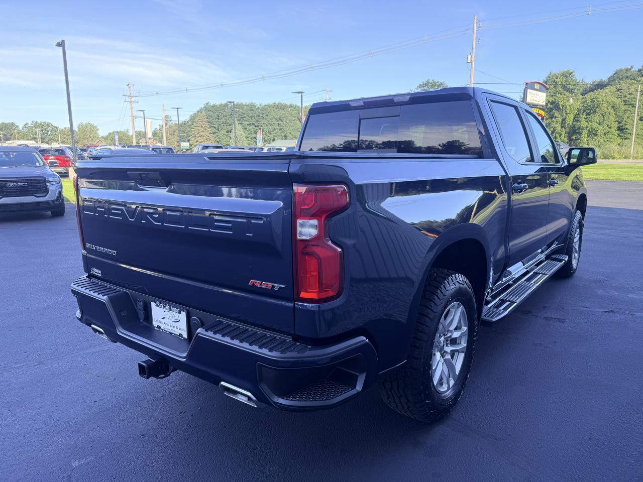 Chevrolet Silverado 1500 4WD Crew Cab 147" RST 2021