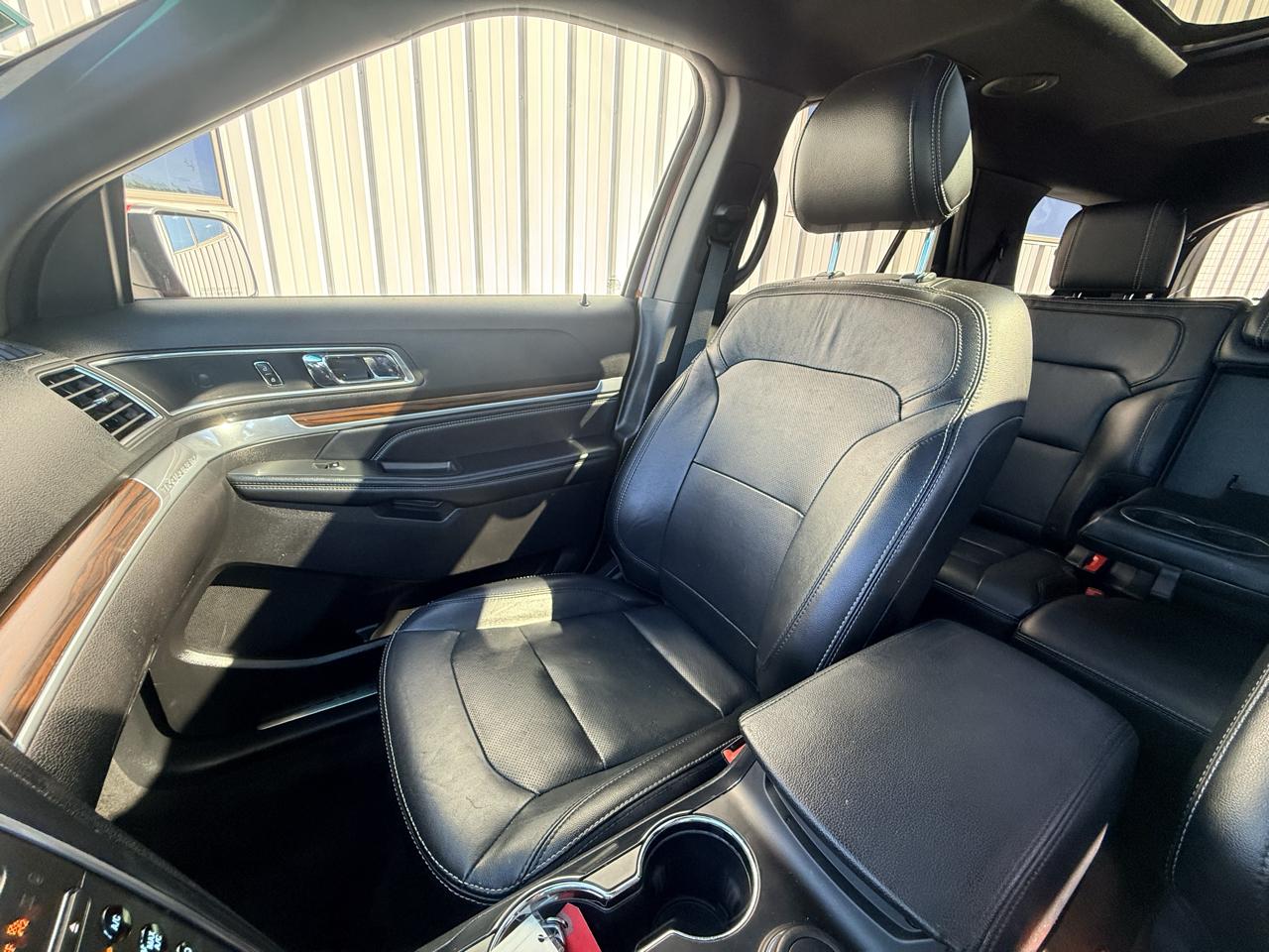Ford Explorer Limited 4WD 2017
