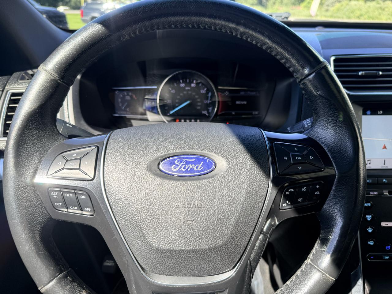 Ford Explorer Limited 4WD 2017