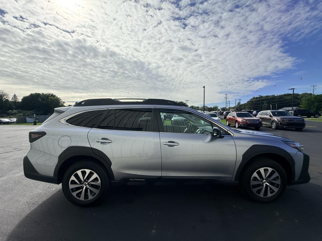Subaru Outback Premium CVT 2023