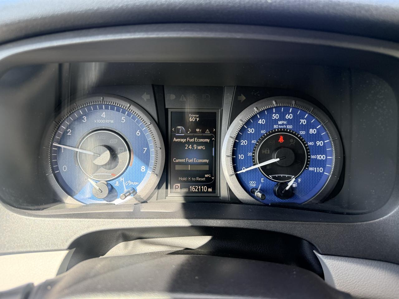 Toyota Sienna LE Auto Access Seat FWD 7-Passenger (Natl) 2020