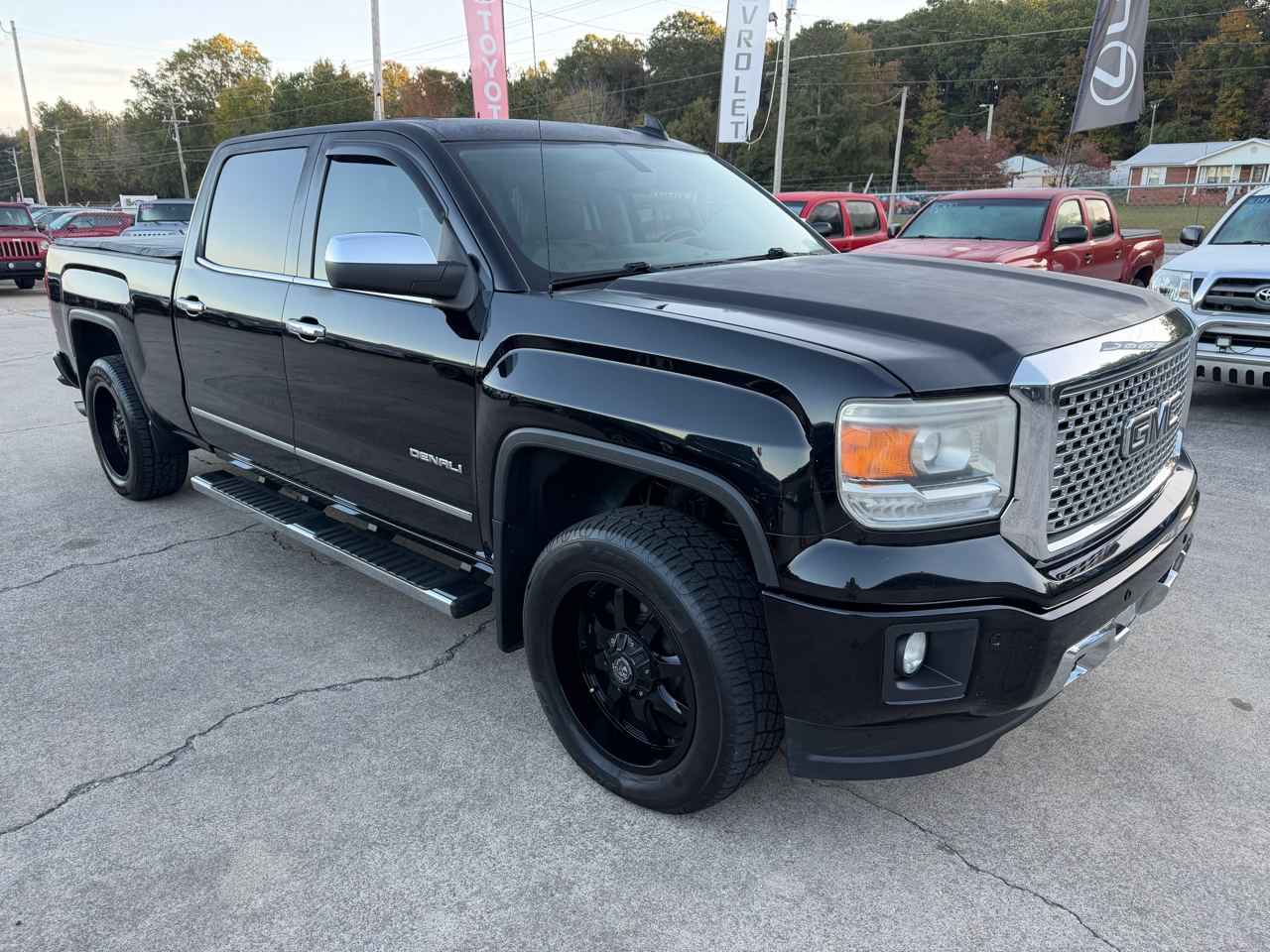 GMC Sierra 1500 Denali Crew Cab Short Box 4WD 2015