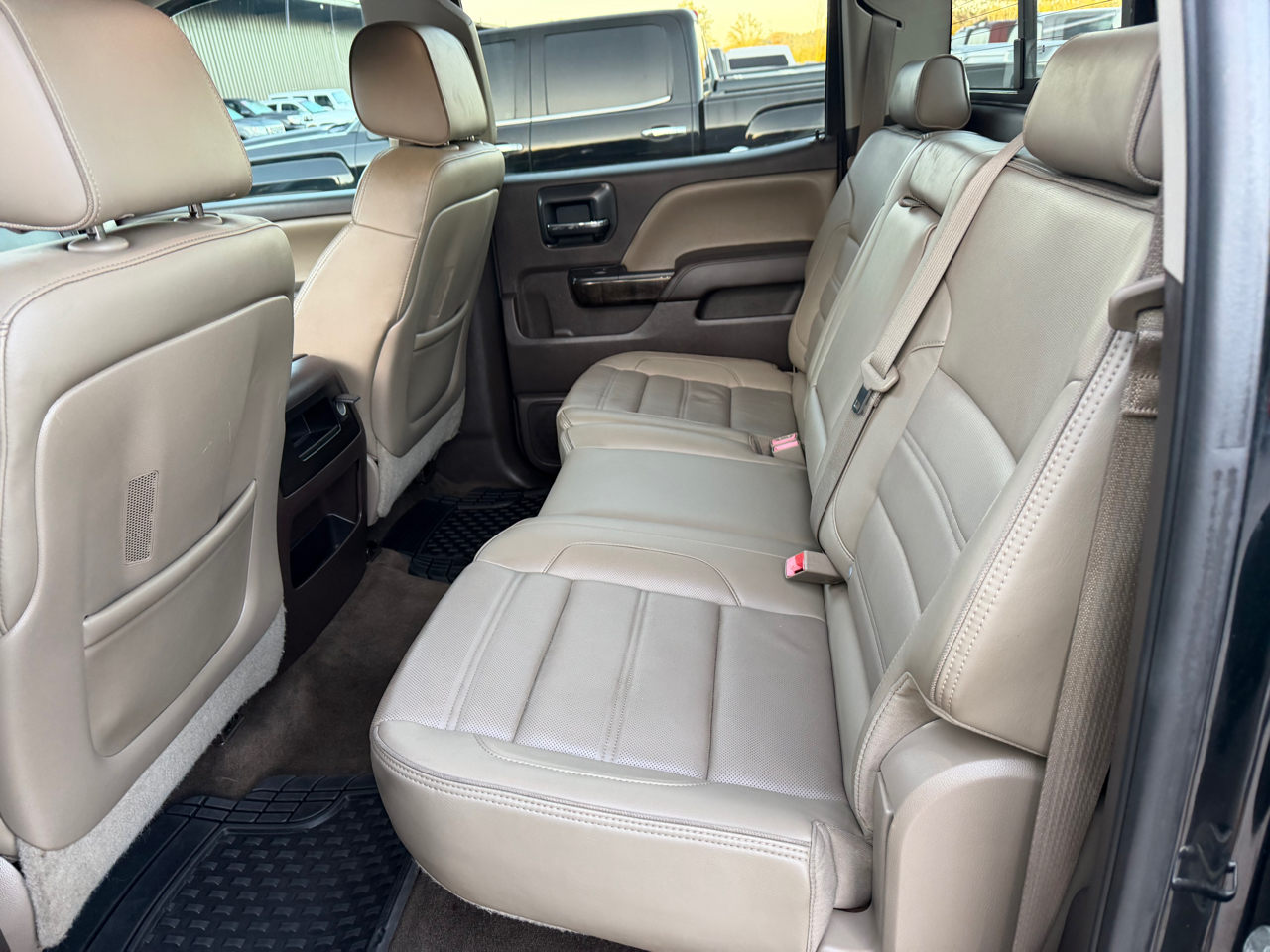 GMC Sierra 1500 Denali Crew Cab Short Box 4WD 2015