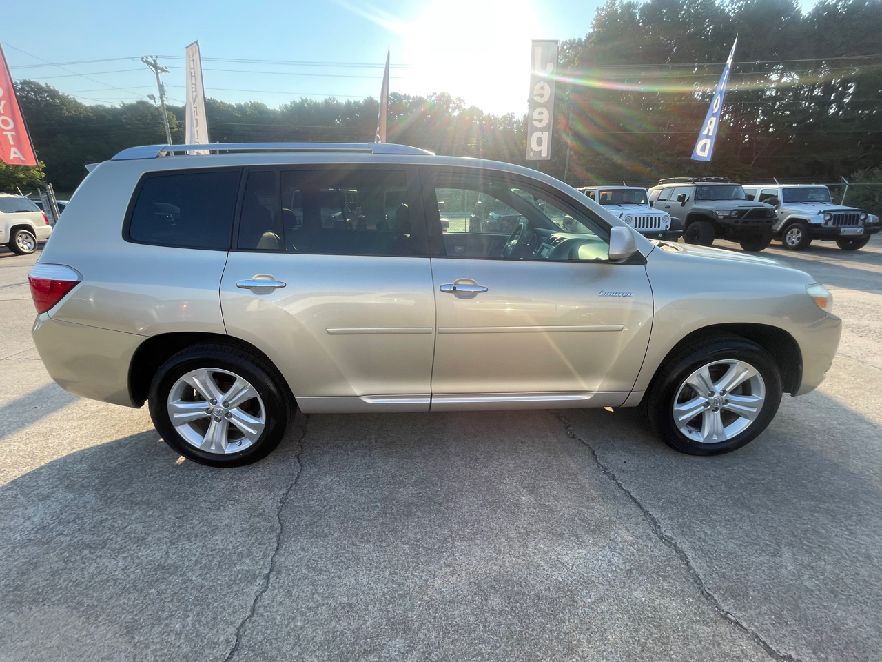 Toyota Highlander Limited 2WD 2010