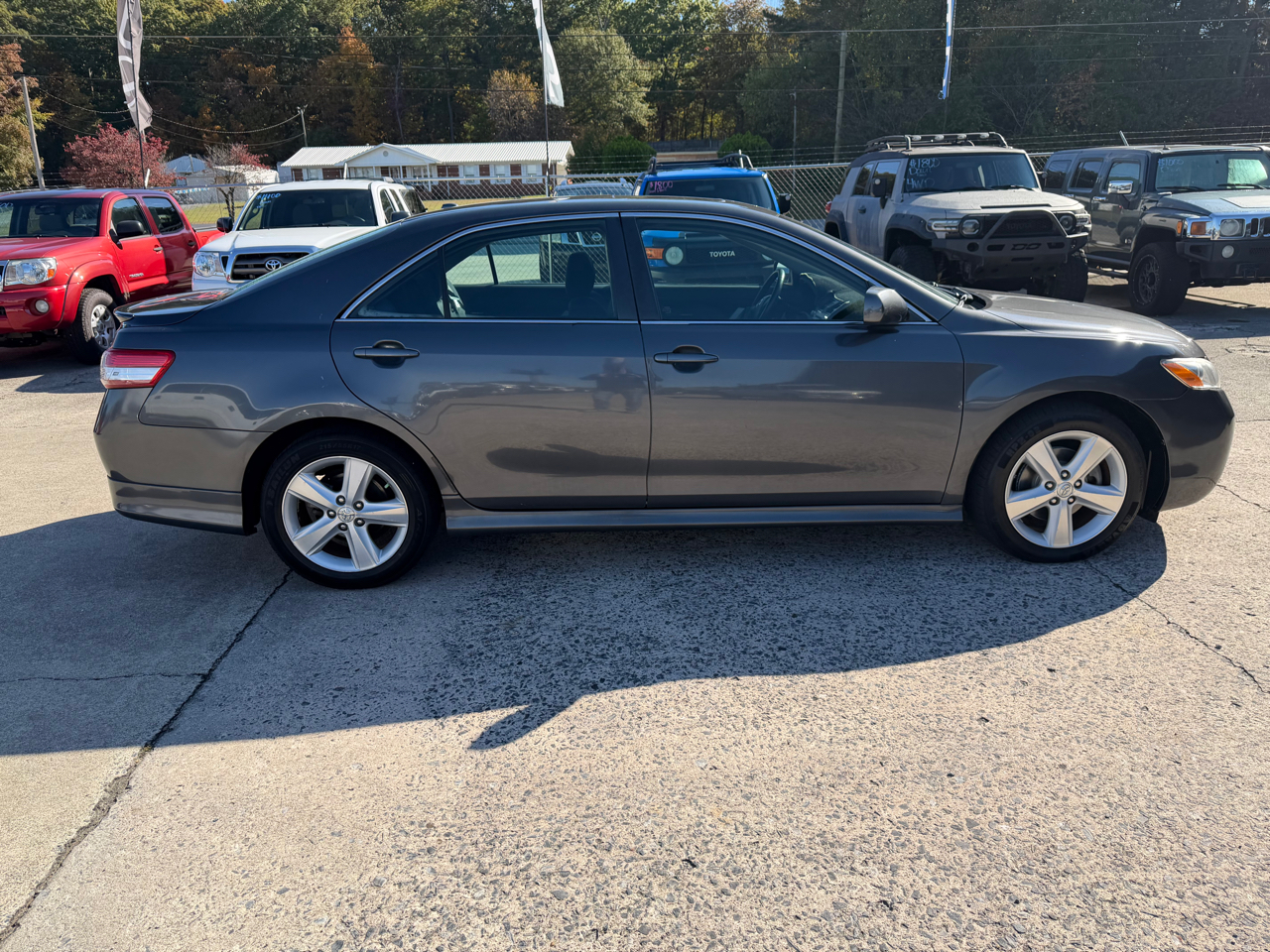 Toyota Camry Base 6-Spd AT 2011