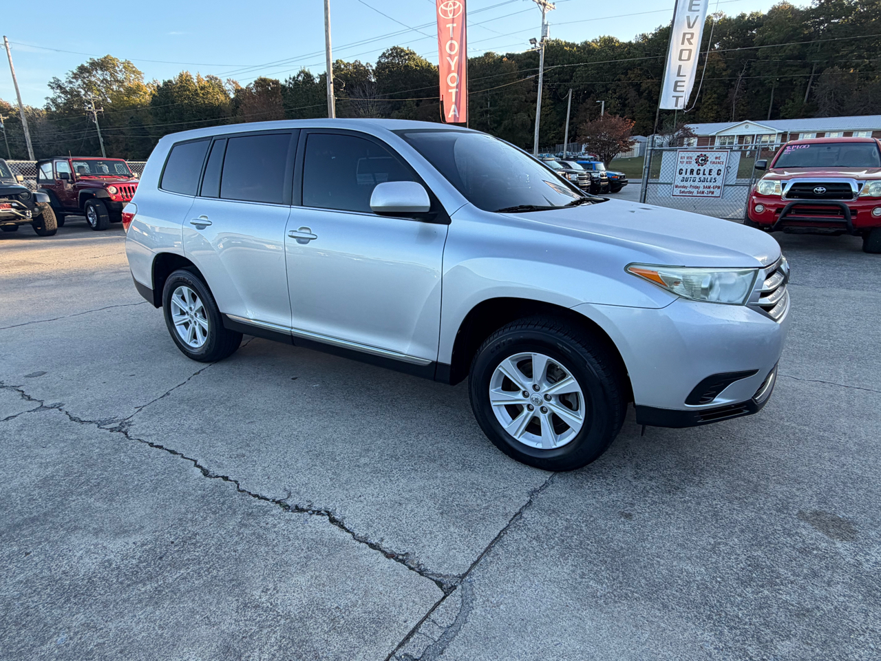Toyota Highlander Base 2WD I4 2013