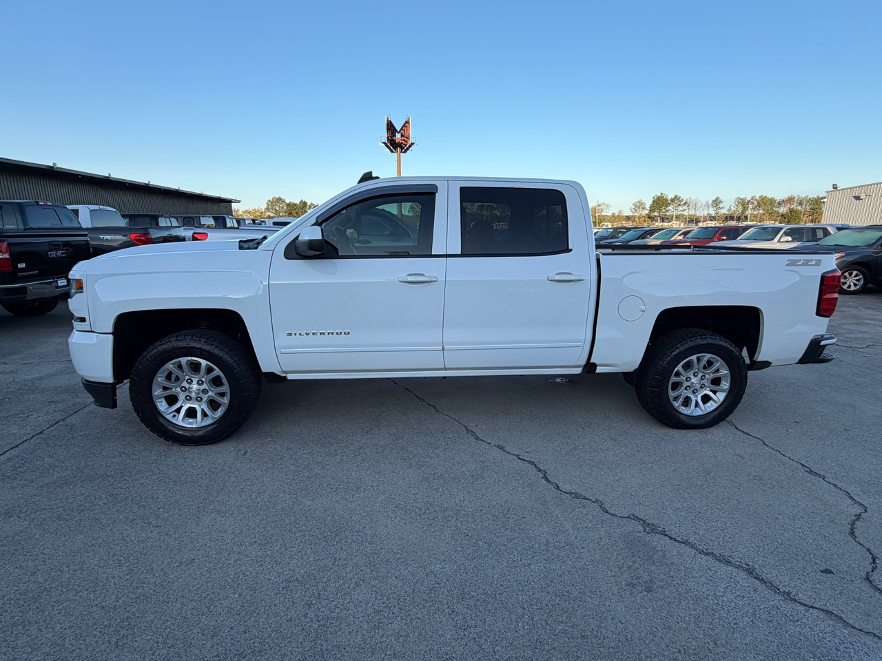 Chevrolet Silverado 1500 LT Crew Cab Long Box 4WD 2016