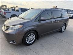2012 Toyota Sienna 