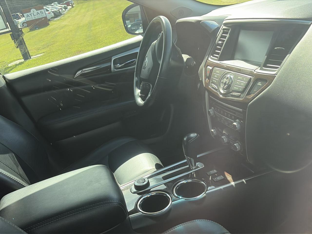 Nissan Pathfinder 4WD 4dr SL 2014