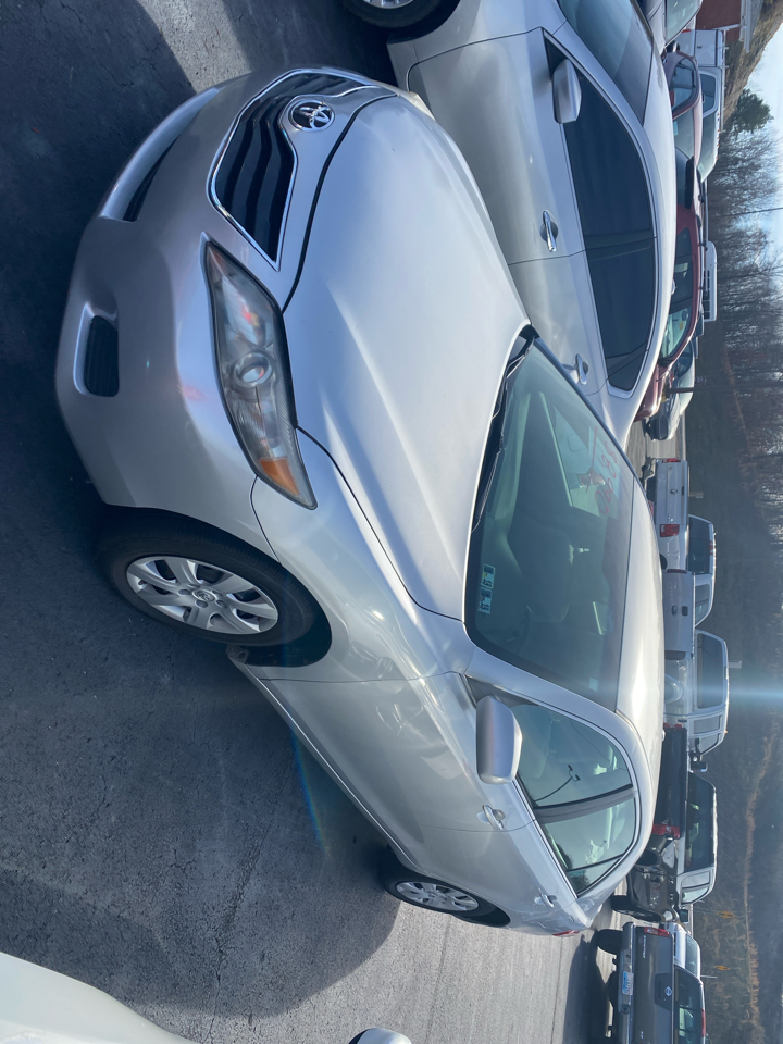 Toyota Camry 4dr Sdn I4 Man (Natl) 2010