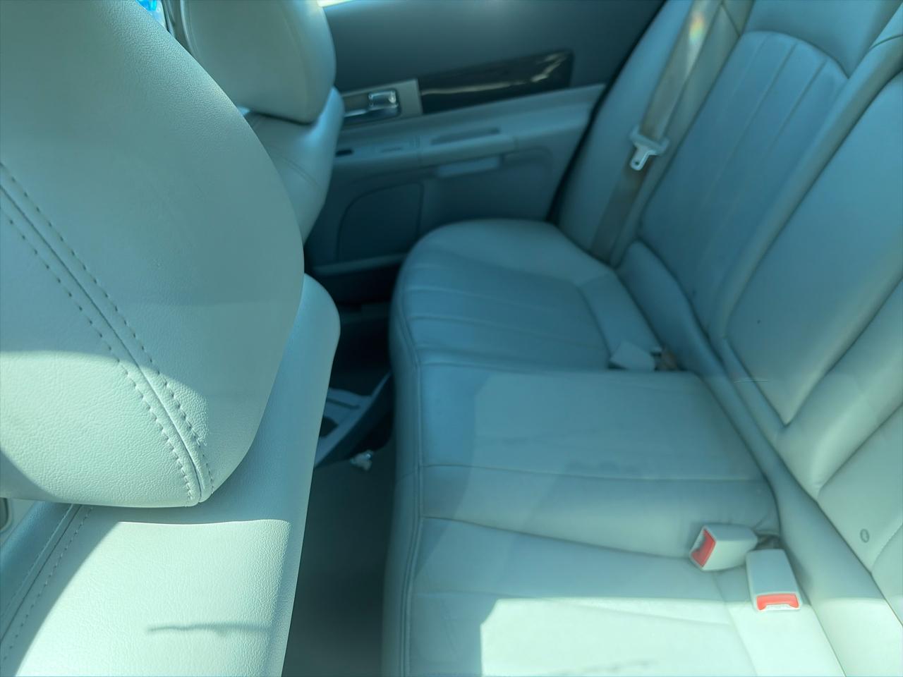 Lincoln LS 4dr Sdn V6 Auto w/Luxury Pkg 2005