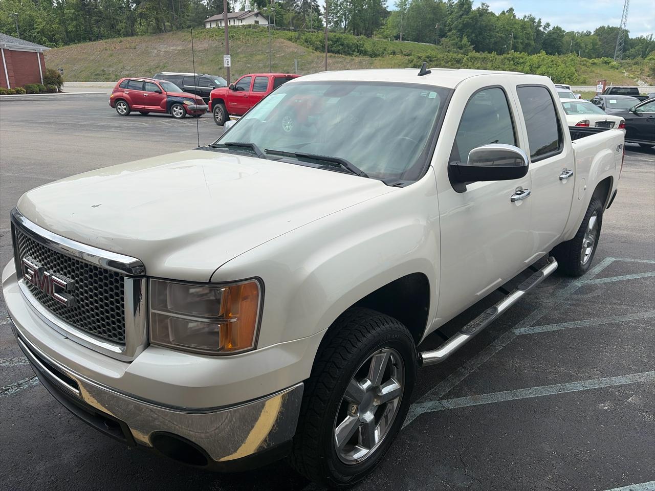GMC Sierra 1500 4WD Crew Cab 143.5" SLE 2013