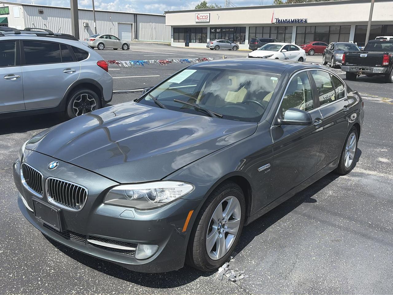 2012 BMW 5 Series 4dr Sdn 528i xDrive AWD