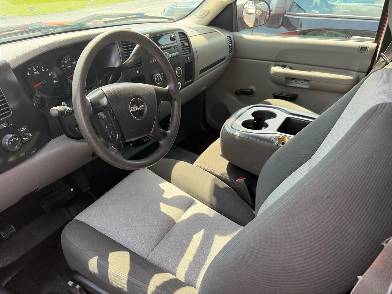 GMC Sierra 1500 2WD Ext Cab 143.5" Work Truck 2009