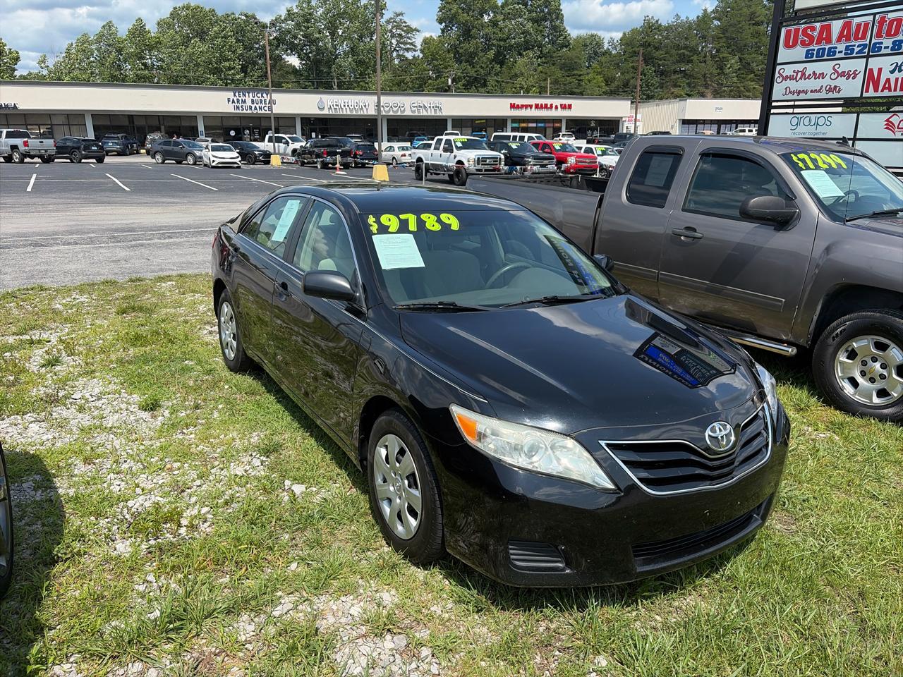 Toyota Camry 4dr Sdn I4 Man LE (Natl) 2011