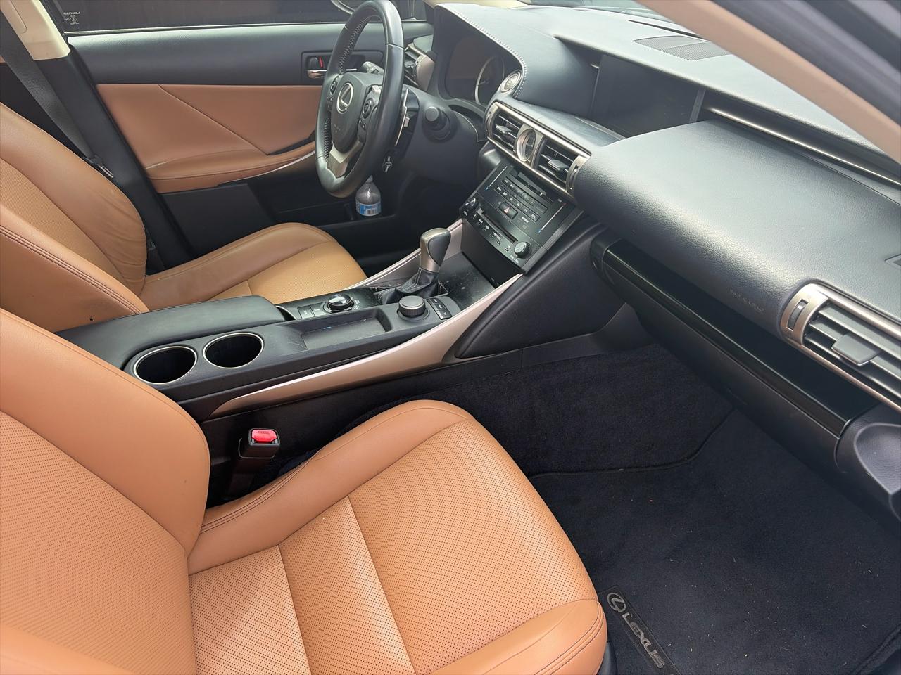 Lexus IS 250 4dr Sport Sdn Auto RWD 2014