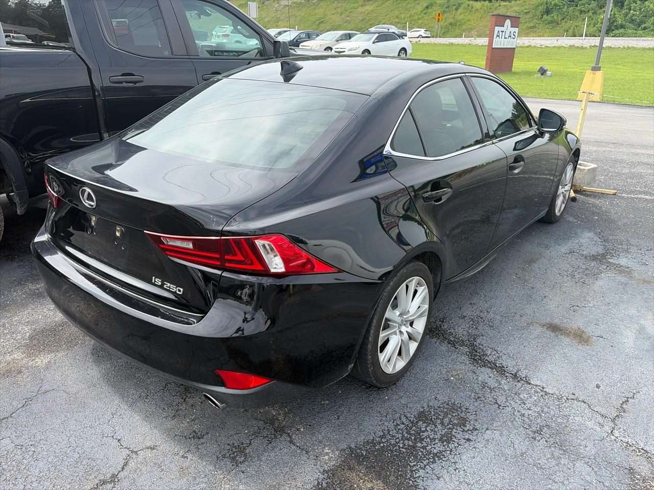 Lexus IS 250 4dr Sport Sdn Auto RWD 2014