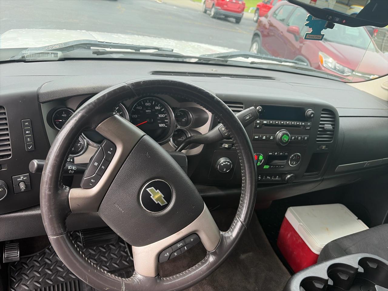 Chevrolet Silverado 1500 4WD Ext Cab 143.5" LT 2012