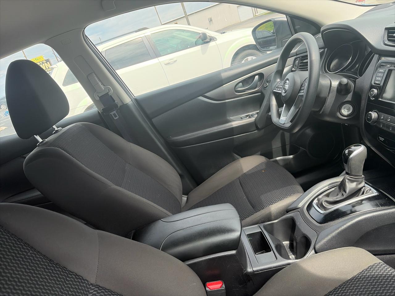 Nissan Rogue Sport FWD S 2022