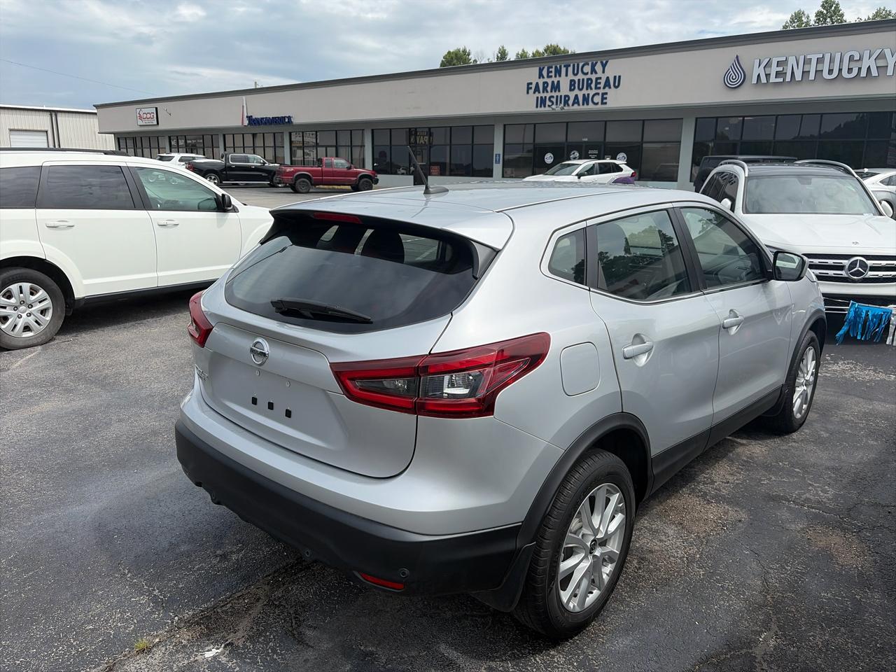 Nissan Rogue Sport FWD S 2022