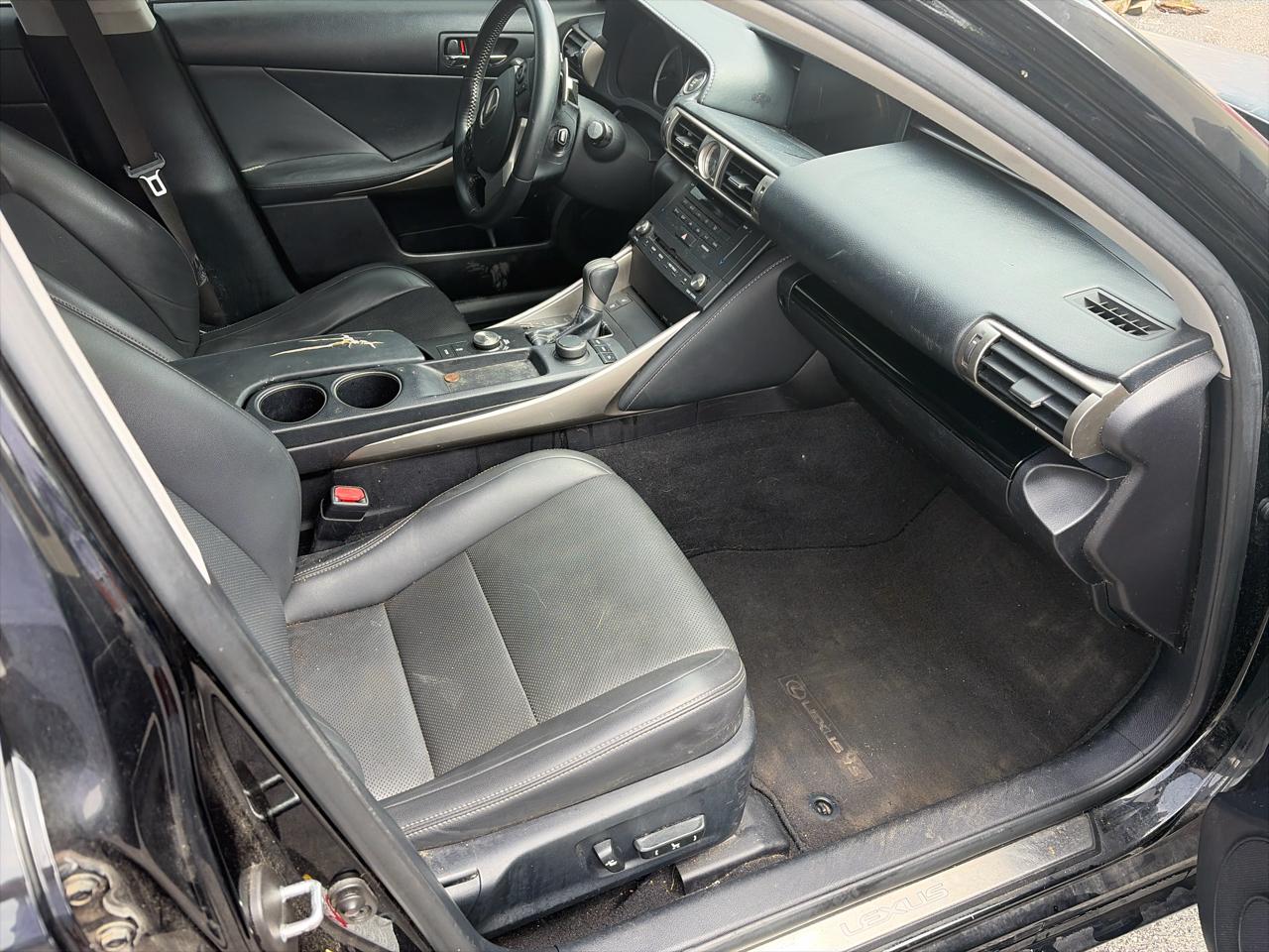 Lexus IS 250 4dr Sport Sdn RWD 2015