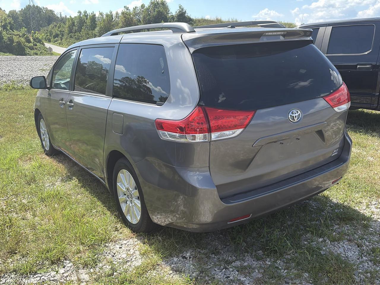 Toyota Sienna 5dr 7-Pass Van V6 Ltd AWD (Natl) 2014