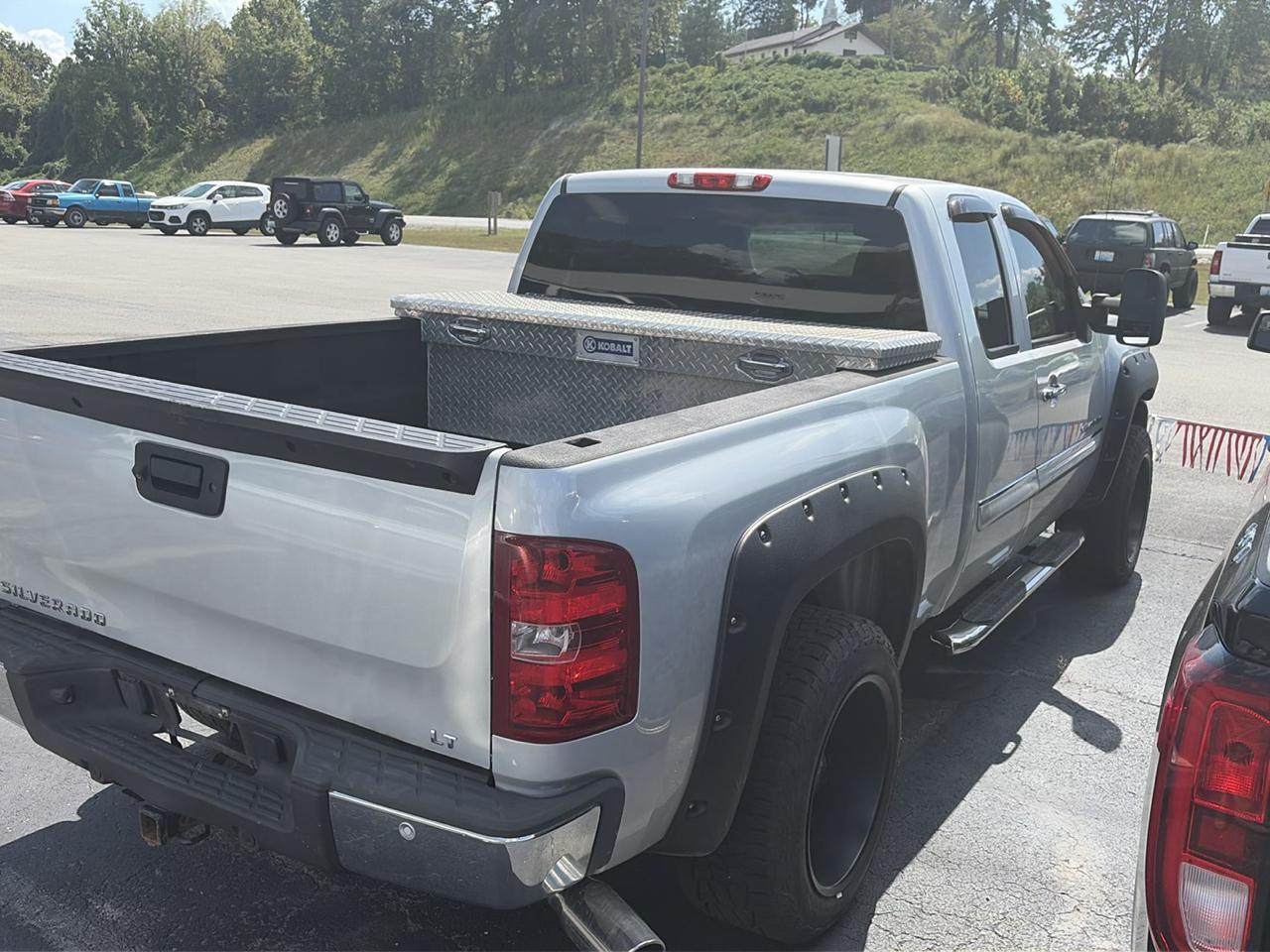 Chevrolet Silverado 1500 4WD Ext Cab 143.5" LT 2012