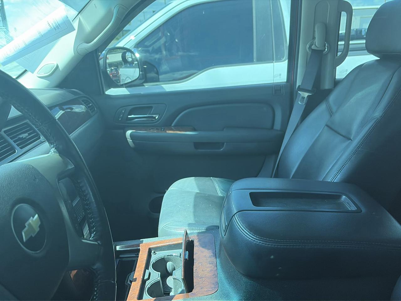 Chevrolet Avalanche 4WD Crew Cab 130" LTZ 2009