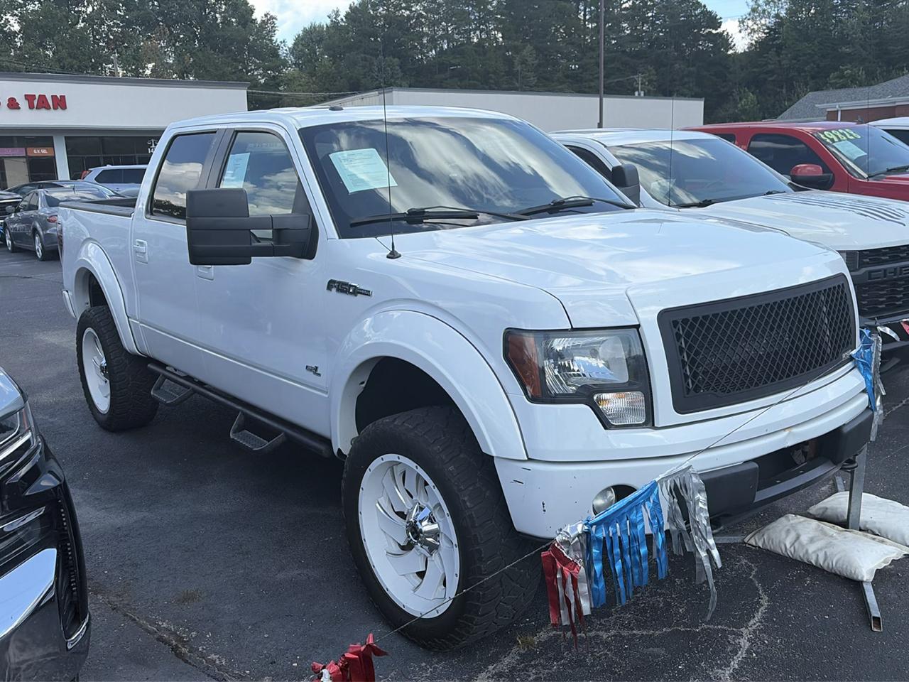 Ford F-150 4WD SuperCrew 145" Platinum 2013