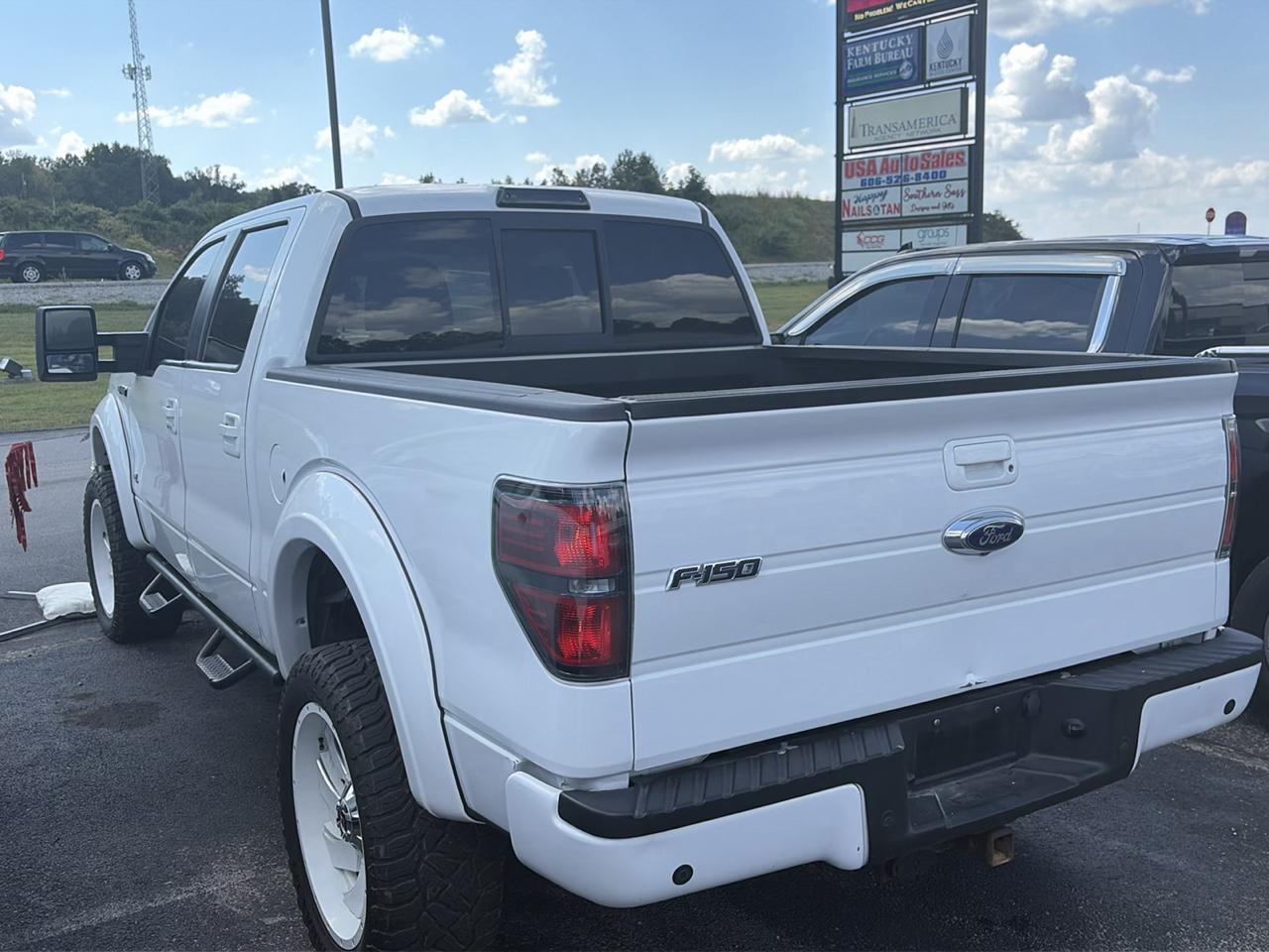 Ford F-150 4WD SuperCrew 145" Platinum 2013