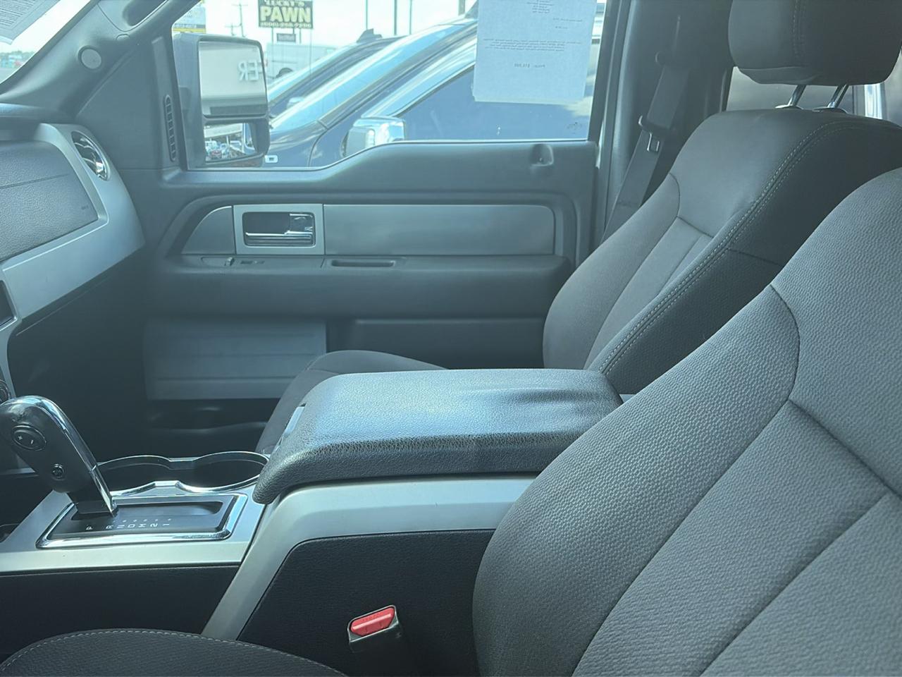 Ford F-150 4WD SuperCrew 145" Platinum 2013