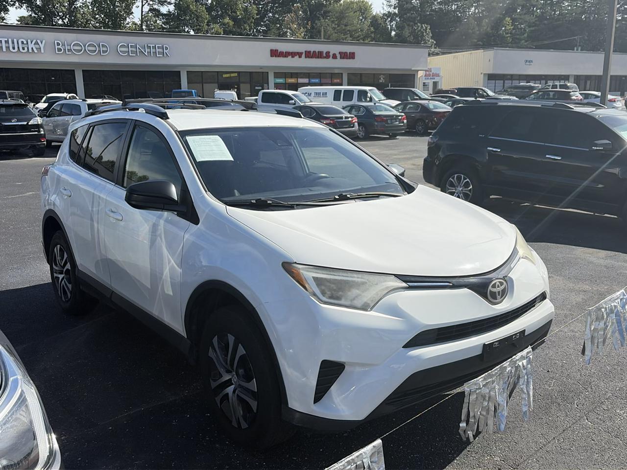 Toyota RAV4 LE AWD (Natl) 2017