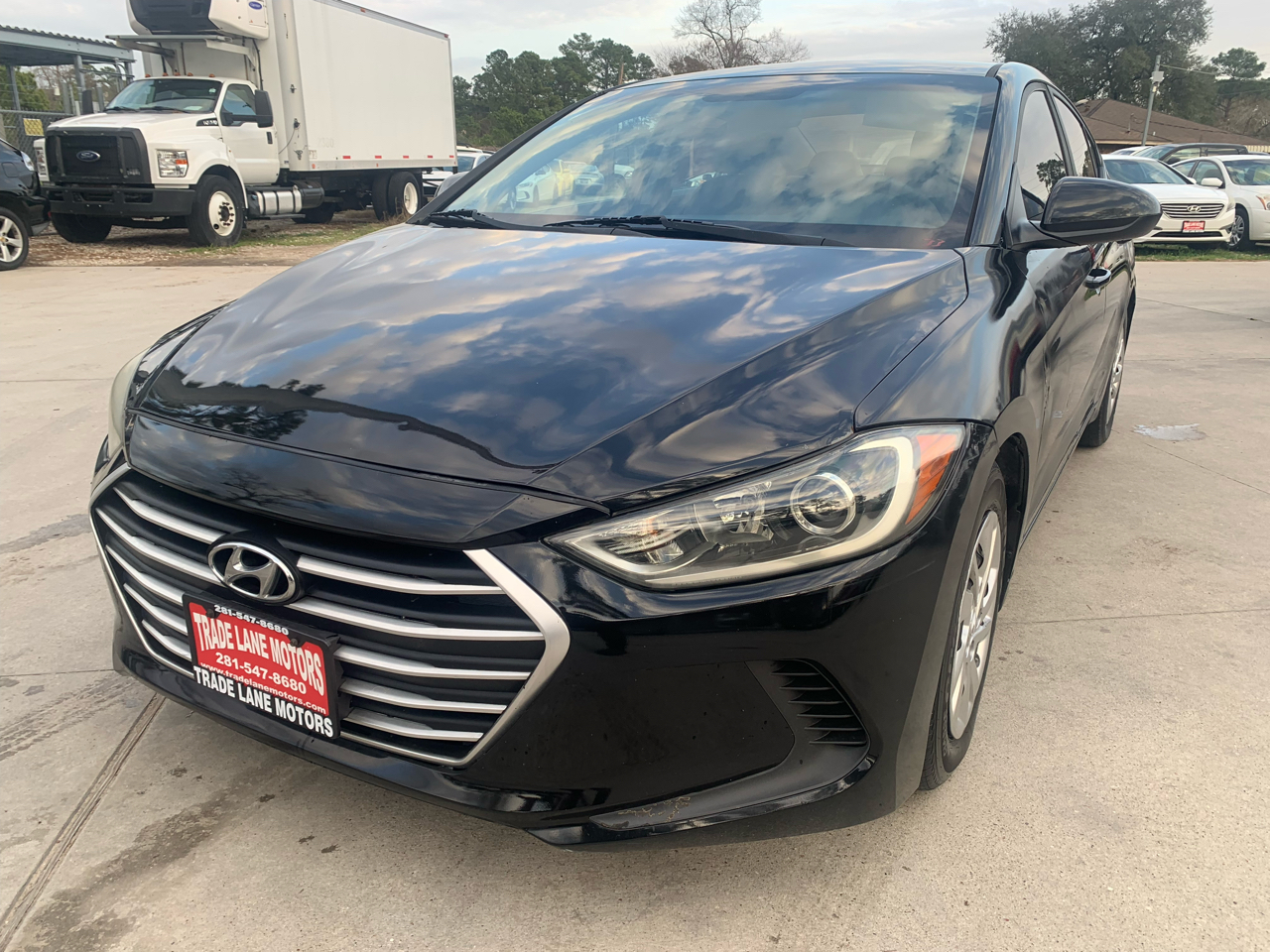 2017 Hyundai Elantra SE's photo