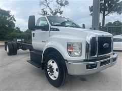 2017 Ford F-750 
