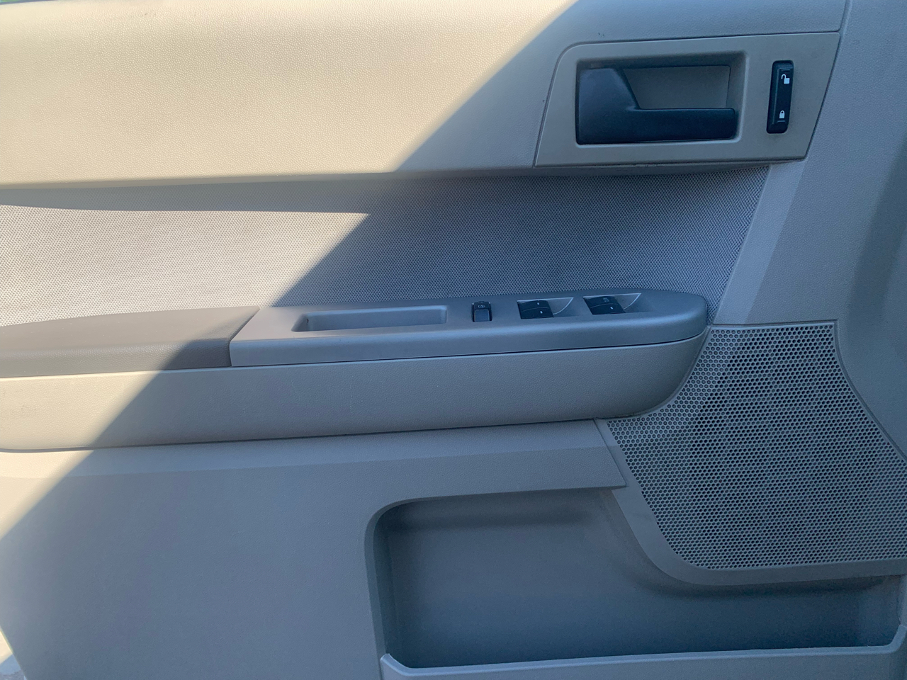 Ford Escape XLT FWD 2012