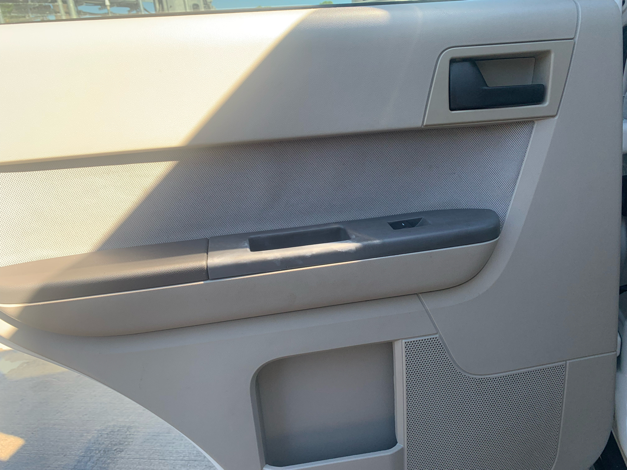 Ford Escape XLT FWD 2012