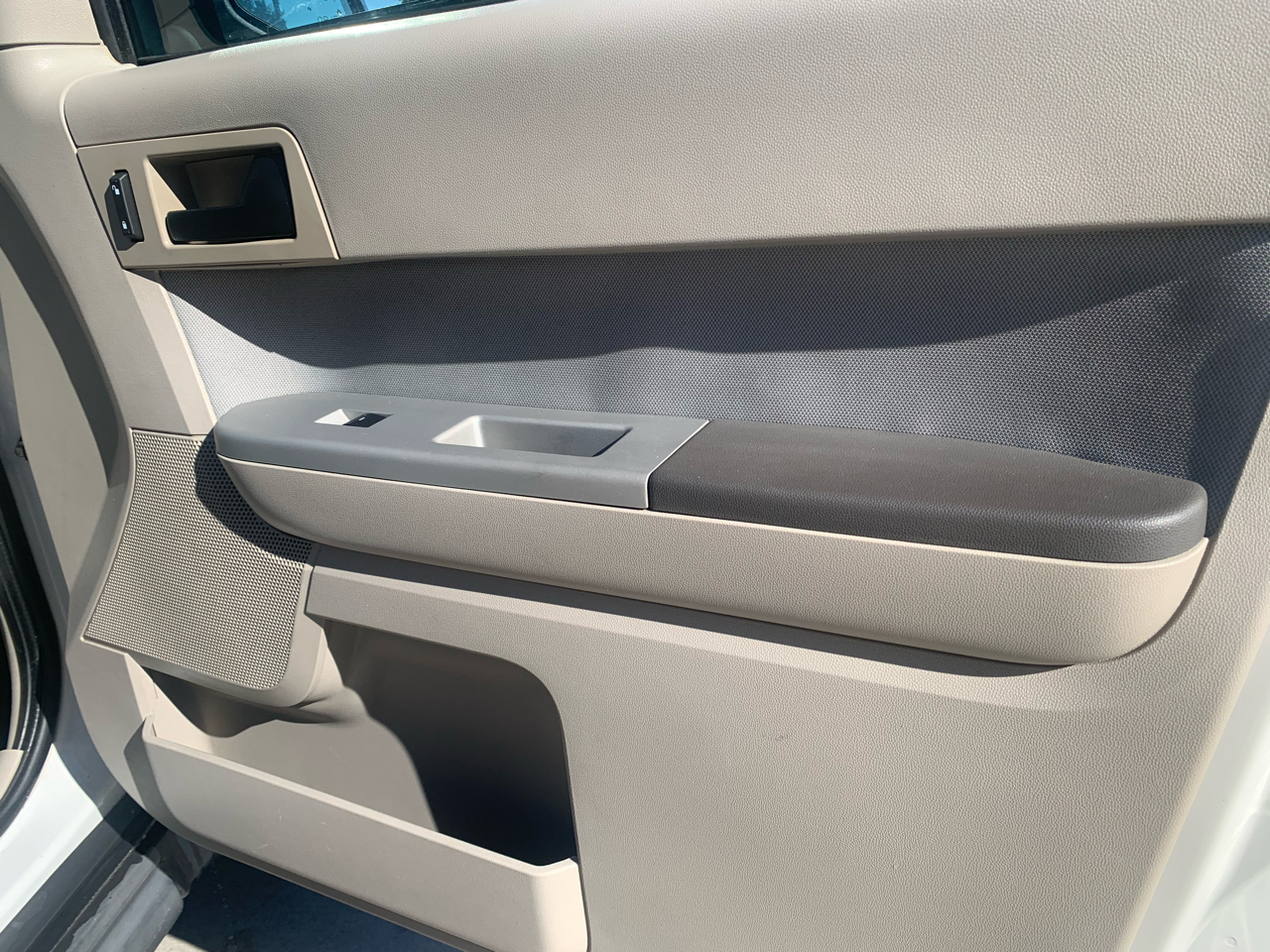 Ford Escape XLT FWD 2012