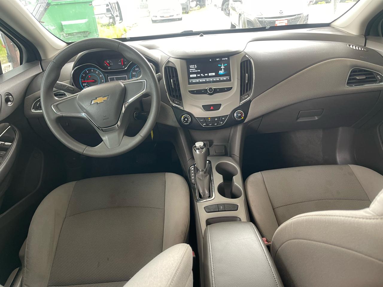 2017 Chevrolet Cruze LS Auto