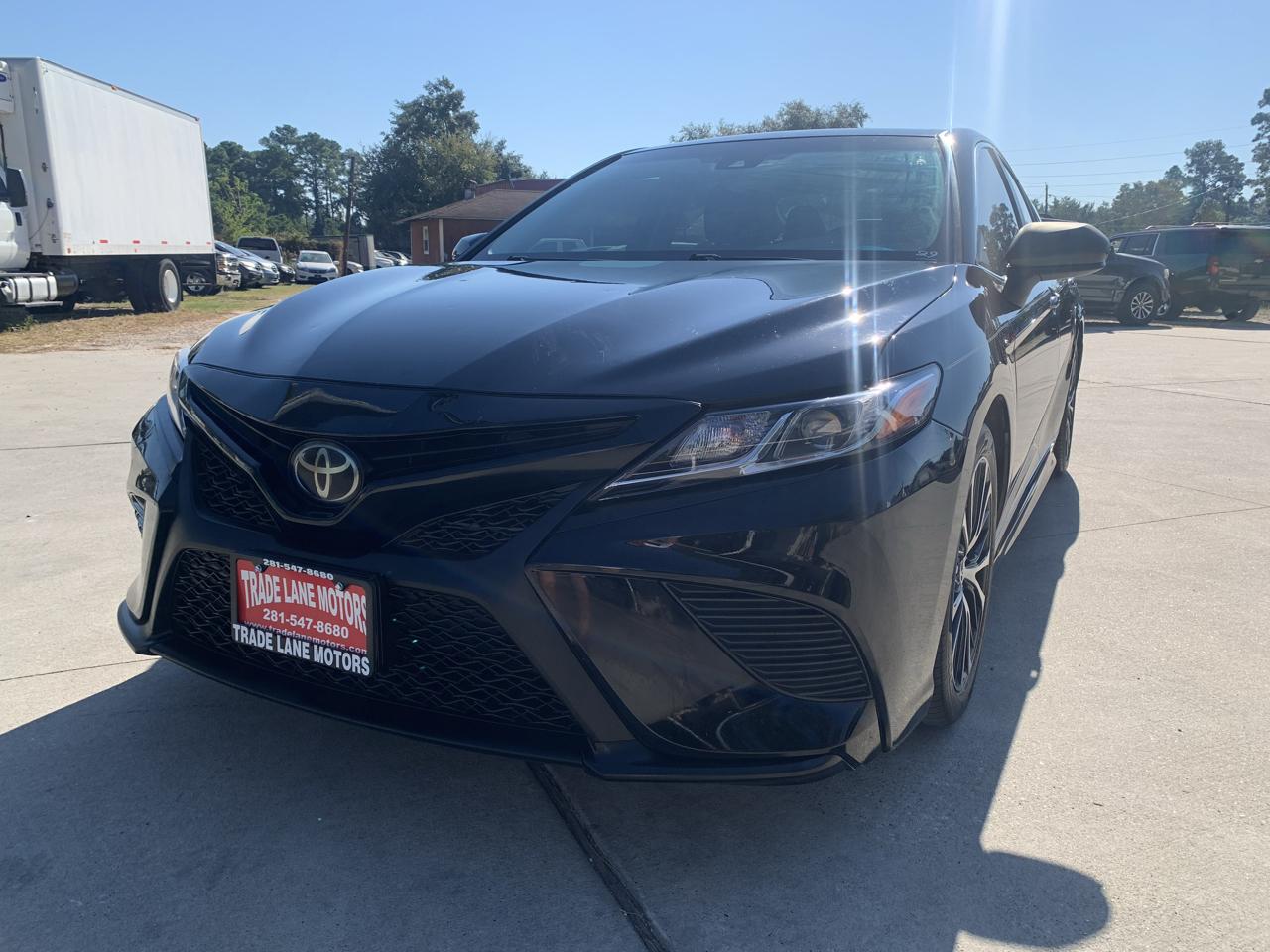 2018 Toyota Camry SE