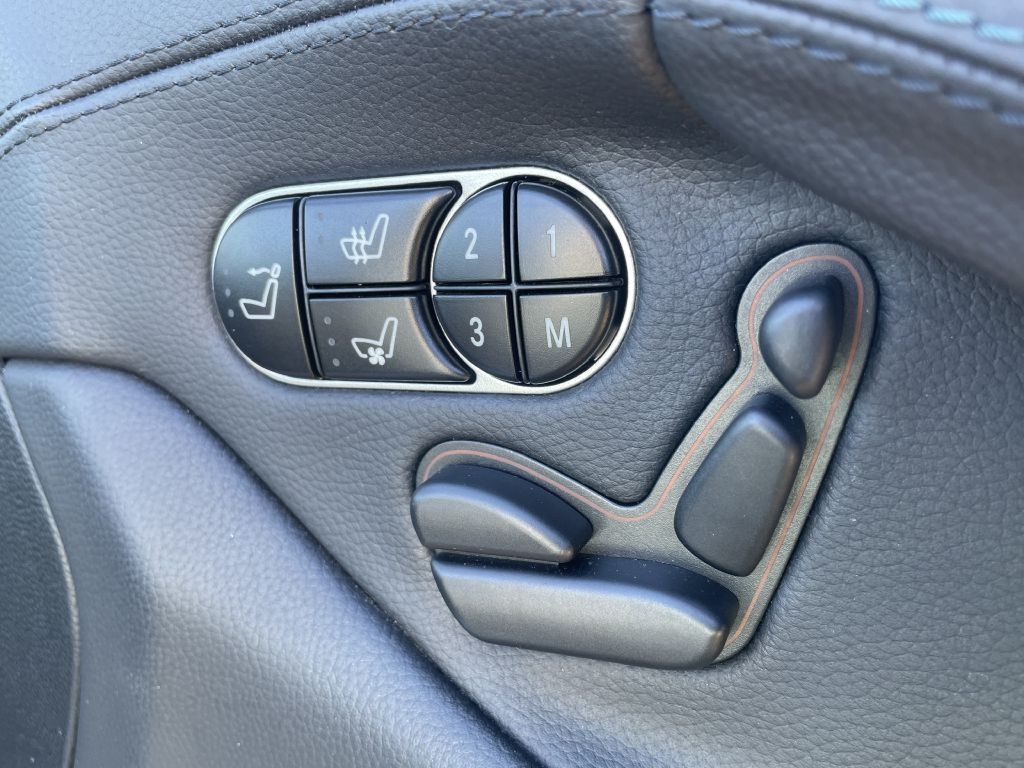 Mercedes-Benz SL-Class  2009