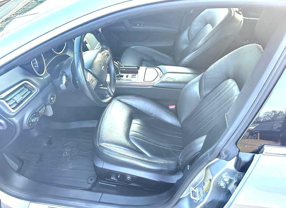 Maserati Ghibli photo 10