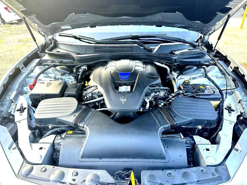 Maserati Ghibli photo 14