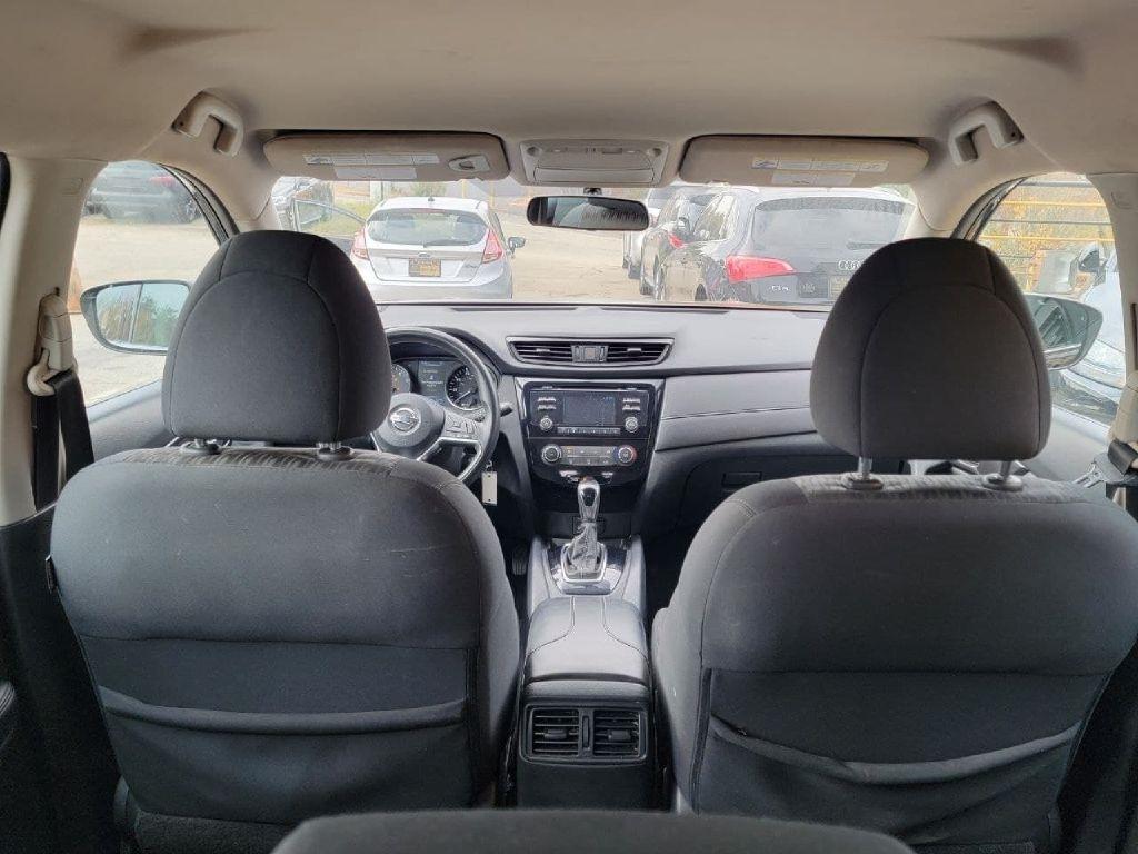 Nissan Rogue photo 6