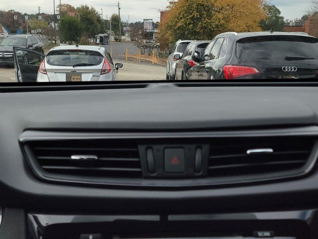 Nissan Rogue photo 14