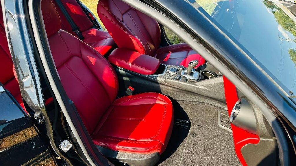 Alfa Romeo Giulia (952) photo 8
