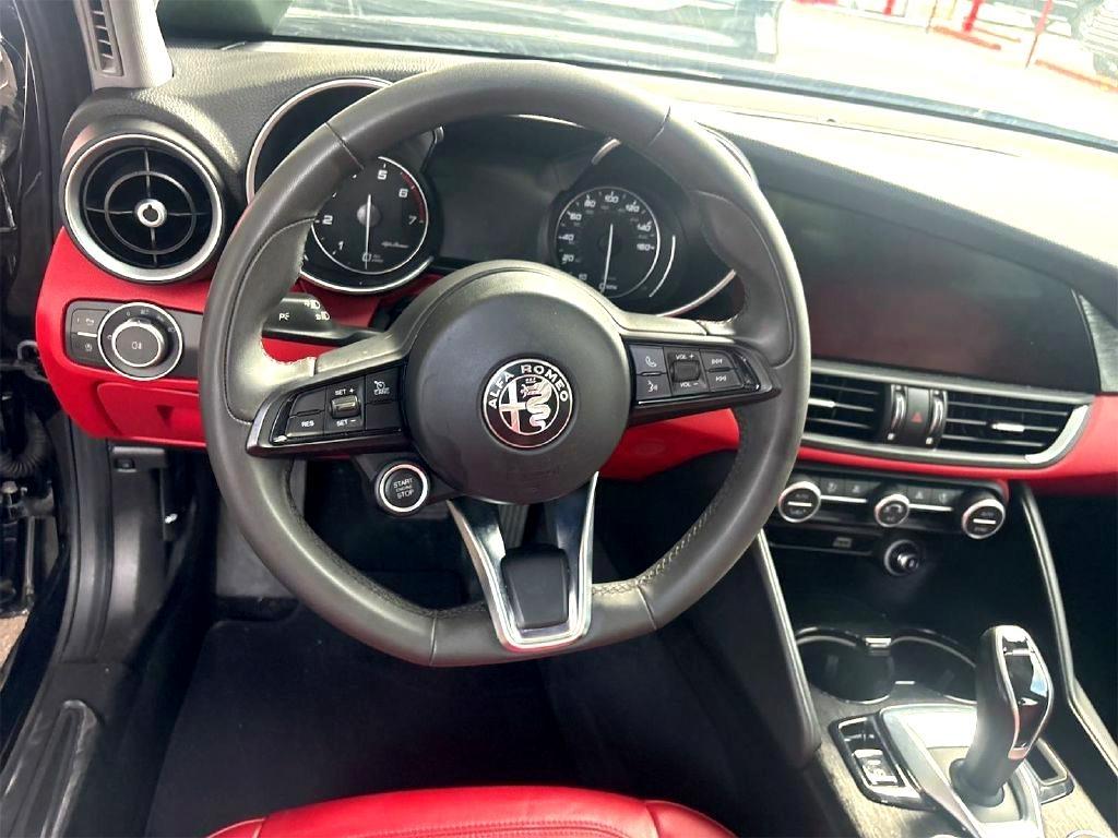Alfa Romeo Giulia (952) photo 14
