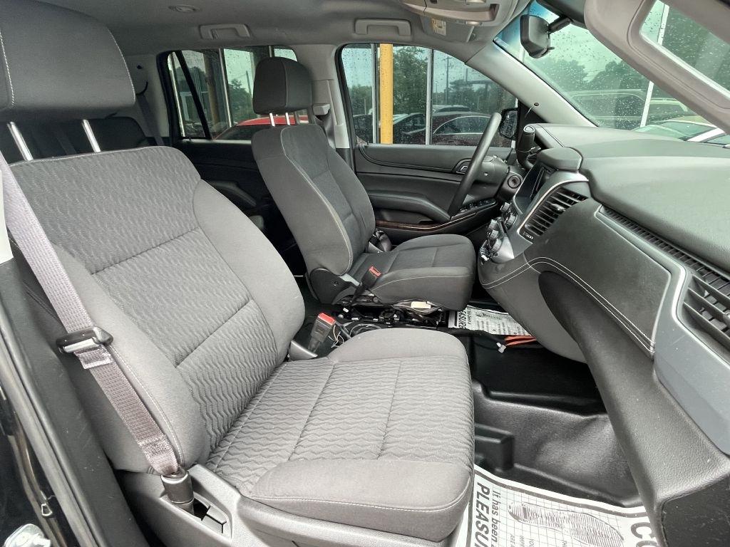Chevrolet Tahoe photo 10