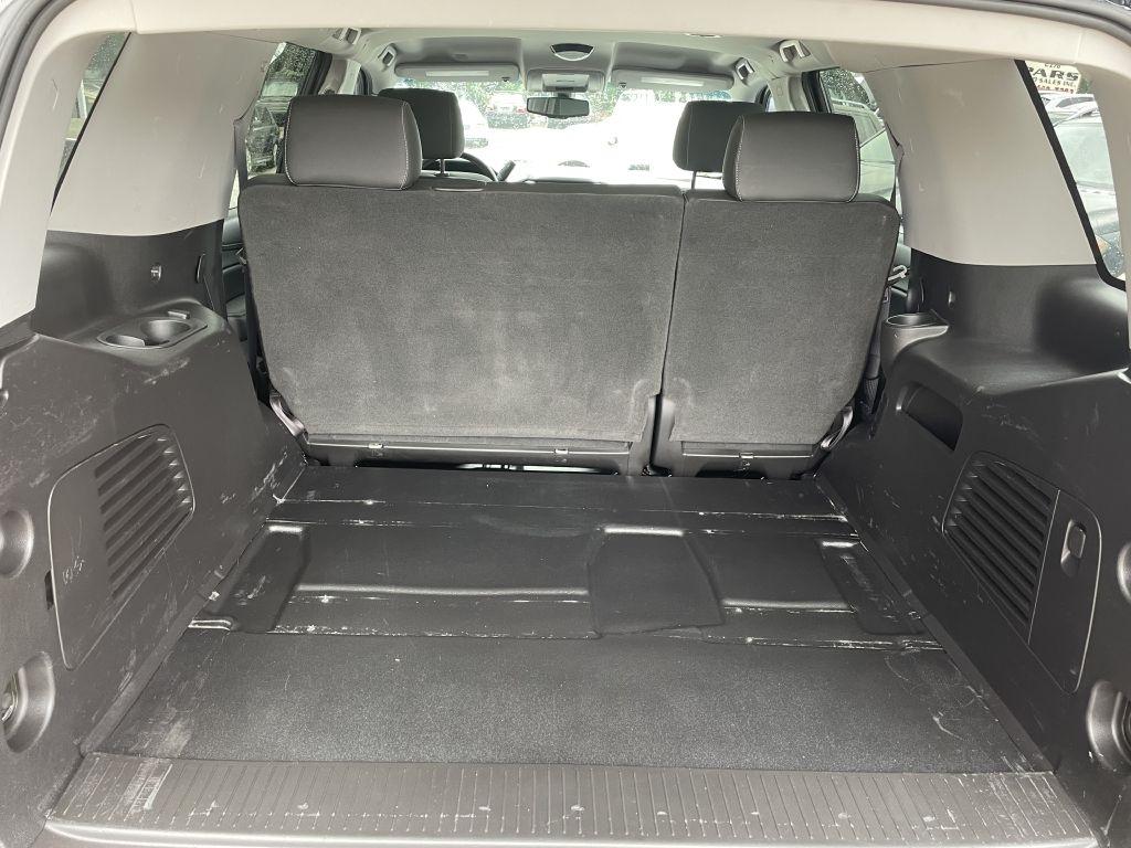 Chevrolet Tahoe photo 16