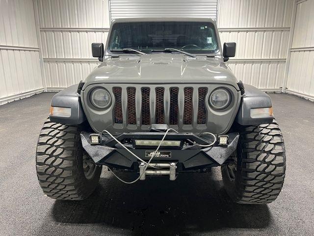 Jeep Wrangler photo 9